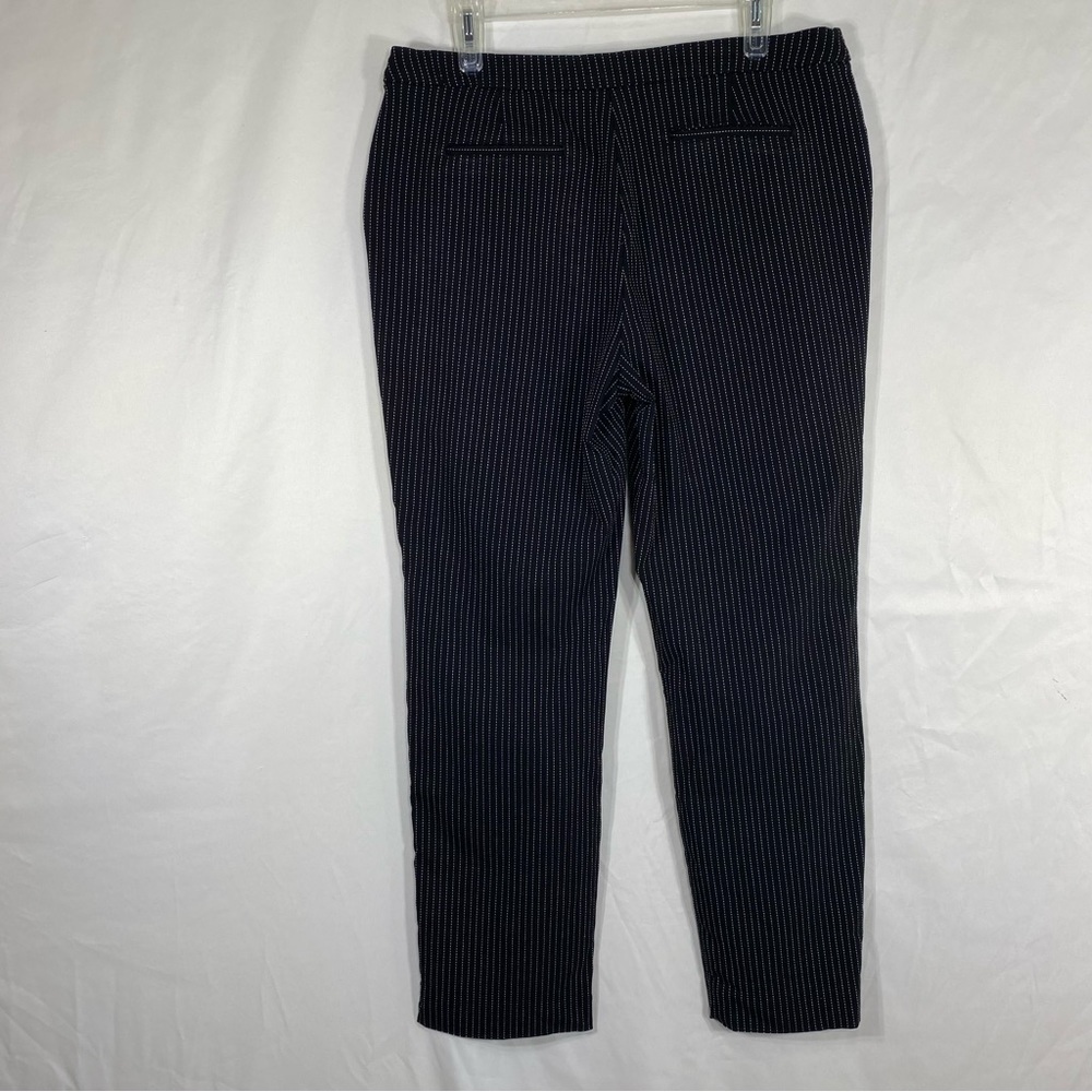 Charter Club Women’s Slim Leg Dashed Pinstripe Pull-On Stretch Pants - Picture 3 of 7